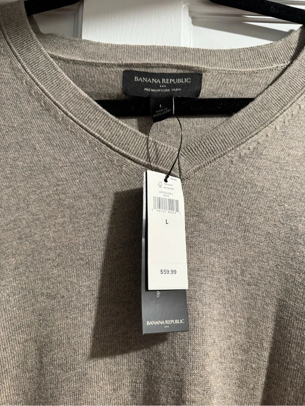 Banana Republic Men's V-Neck Sweater — Taupe